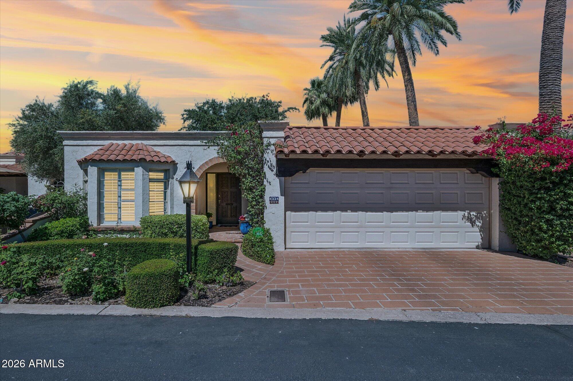 4334 N 40th Street, Phoenix, AZ 85018 — Photo 1 of 39