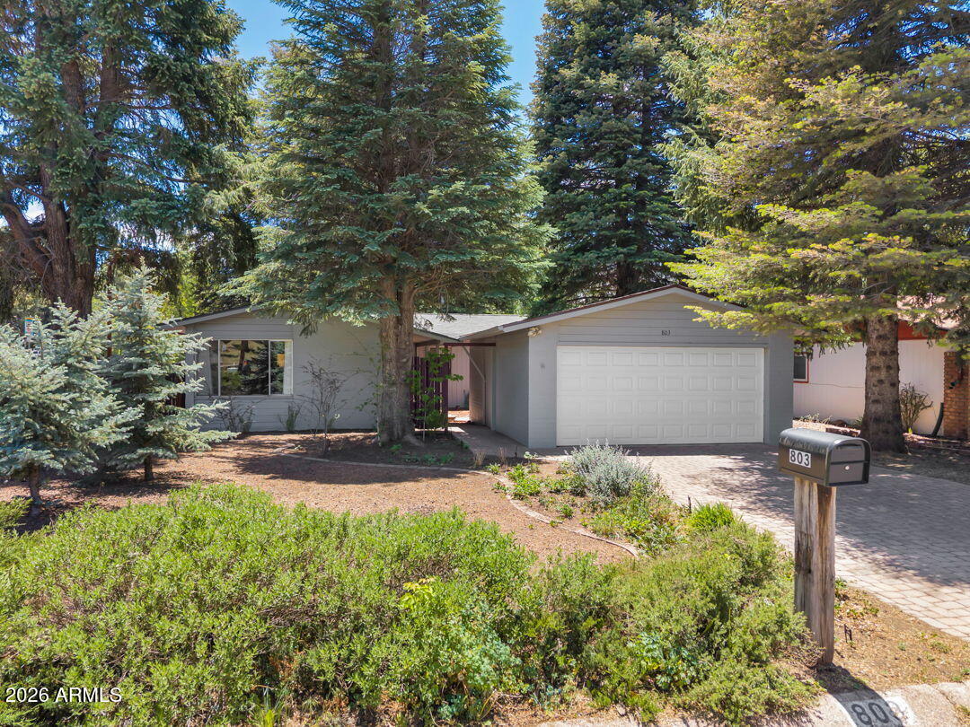 803 W MEADE Lane, Flagstaff, AZ 86001 — Photo 1 of 44