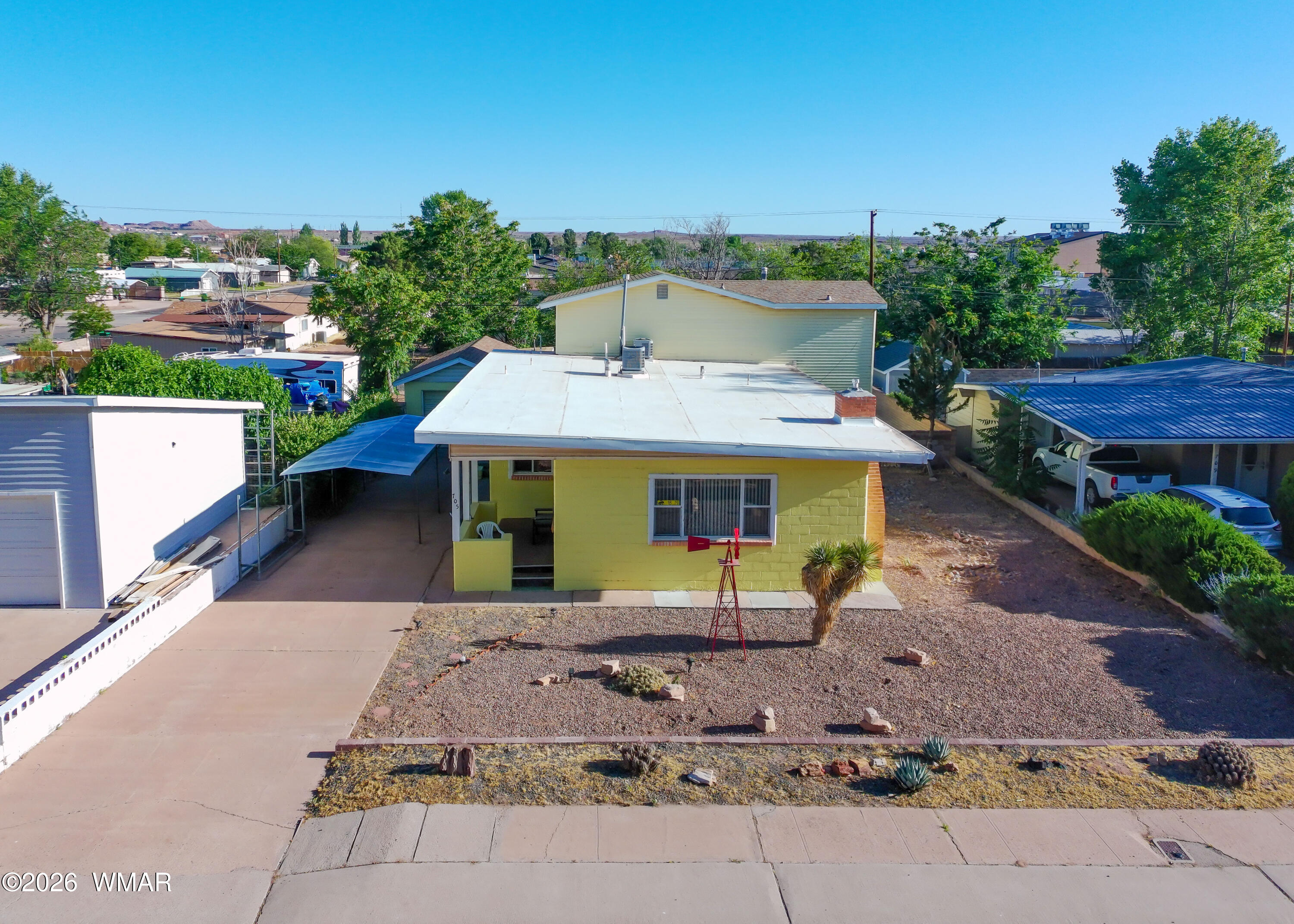 705 W Florida Street, Holbrook, AZ 86025 — Photo 1 of 70