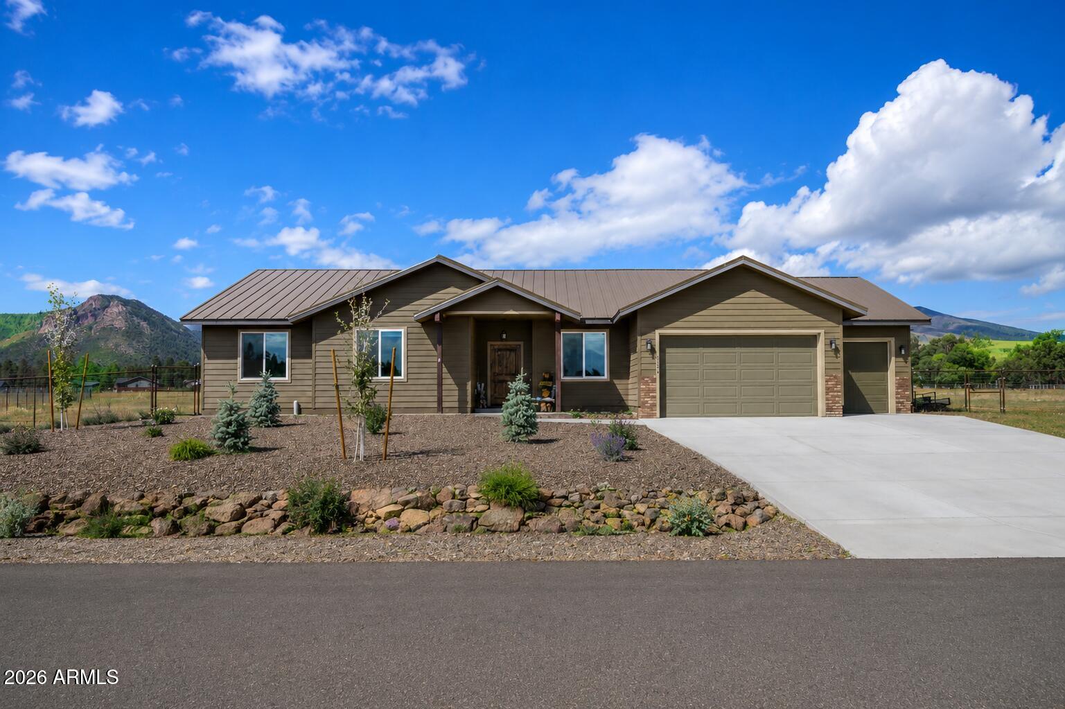 10272 FW MCLURE Road, Flagstaff, AZ 86004 — Photo 1 of 58