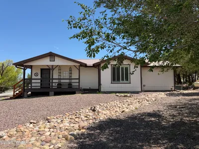 232 S Hopi Street, Springerville, AZ 85938