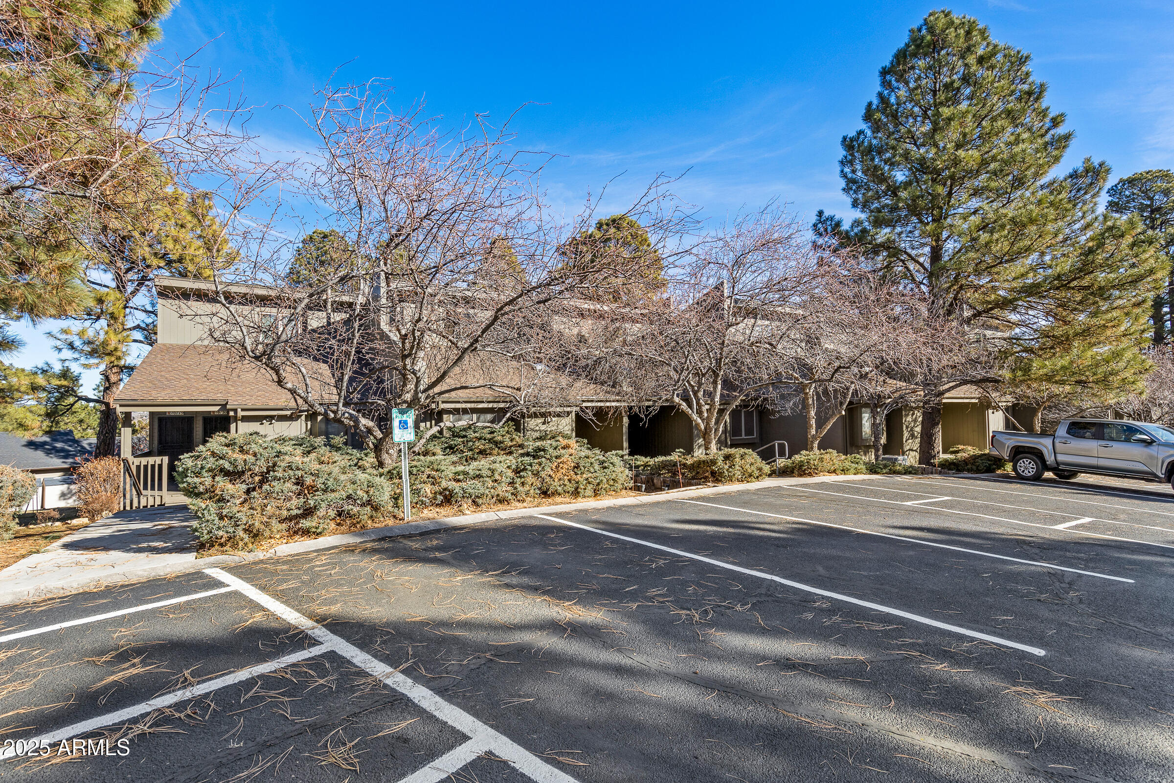 2665 N VALLEY VIEW Road 10121, Flagstaff, AZ 86004 — Photo 1 of 23