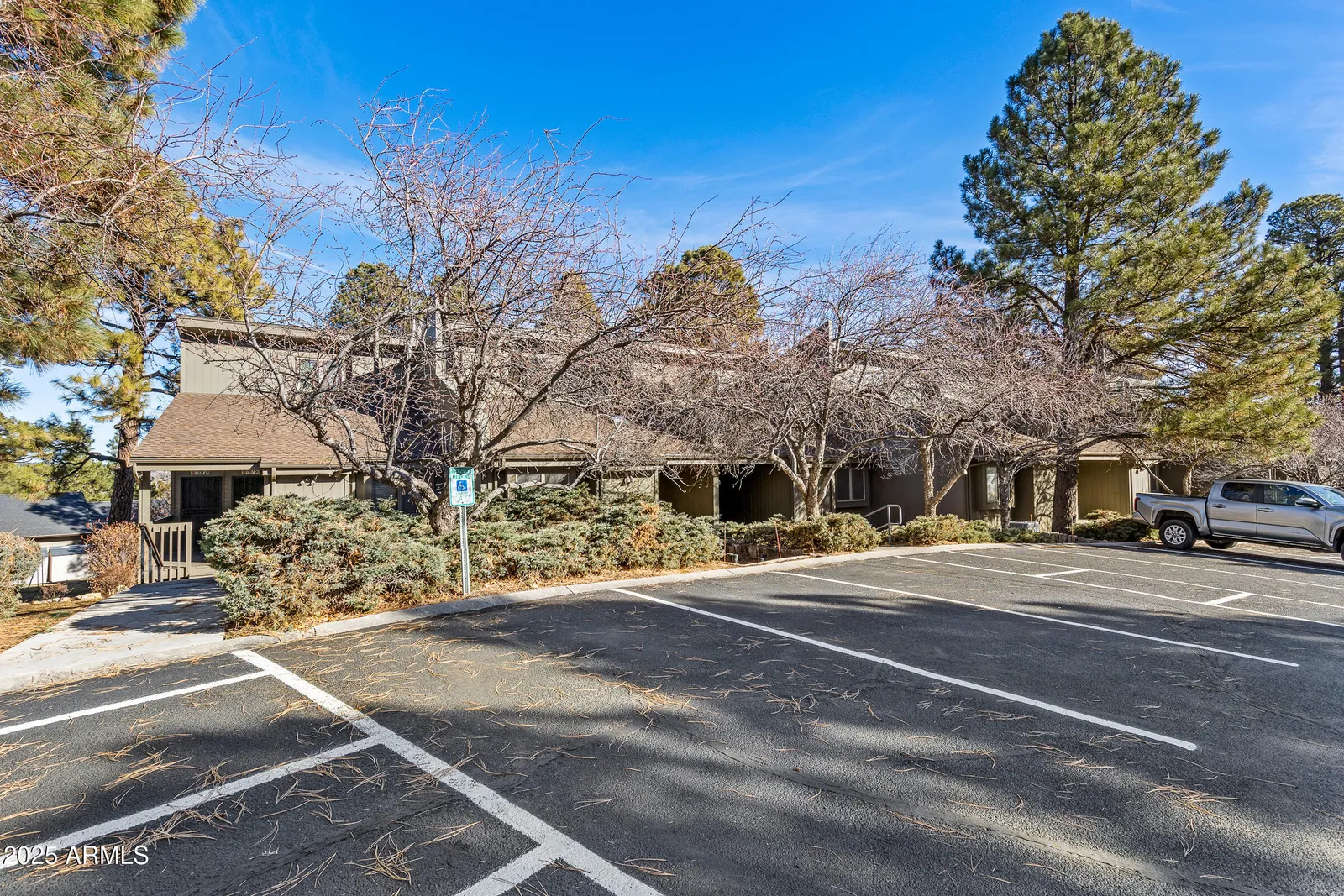 2665 N VALLEY VIEW Road 10121, Flagstaff, AZ 86004 — Photo 1 of 23