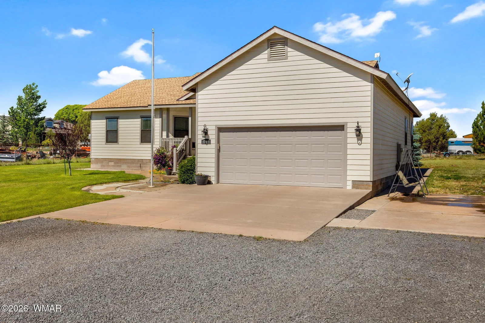 1064 Pearce Lane, Show Low, AZ 85901 — Photo 1 of 45