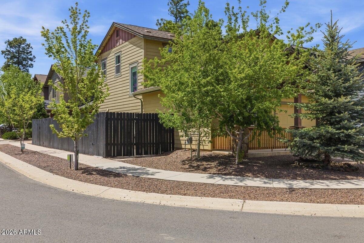 2797 W PICO DEL MONTE Circle, Flagstaff, AZ 86001 — Photo 1 of 24