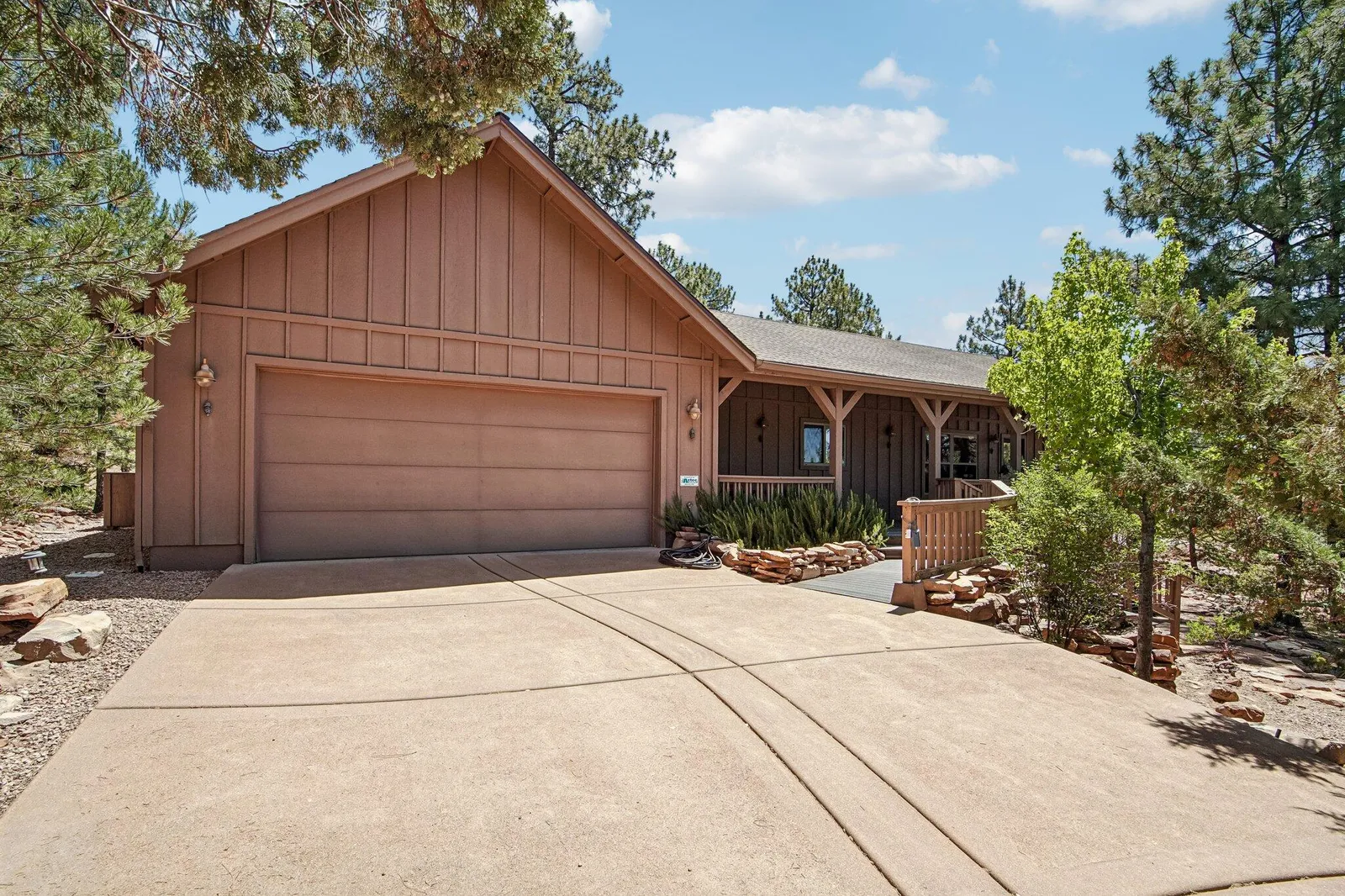 6518 W Ruin Hill Loop, Pine, AZ 85544 — Photo 1 of 61