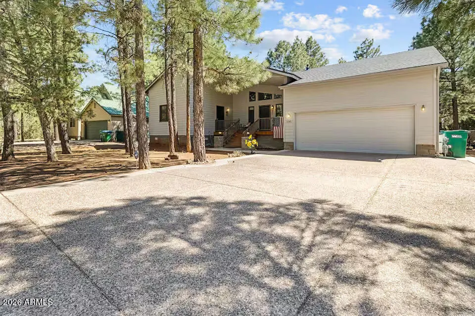 3361 COUNTRY CLUB Drive, Show Low, AZ 85901 — Photo 1 of 38