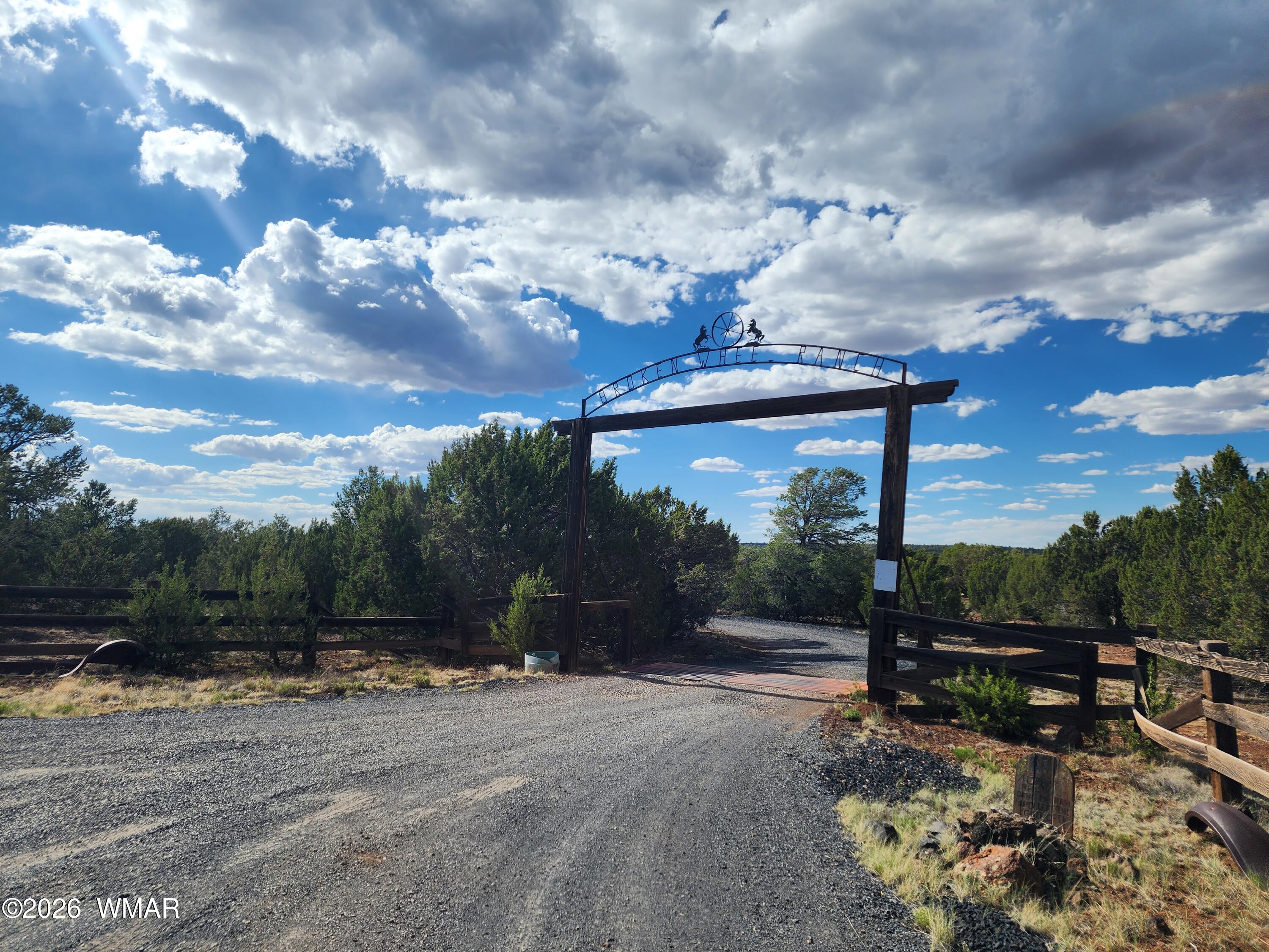 TBD CR 3144, Vernon, AZ 85940 — Photo 1 of 13