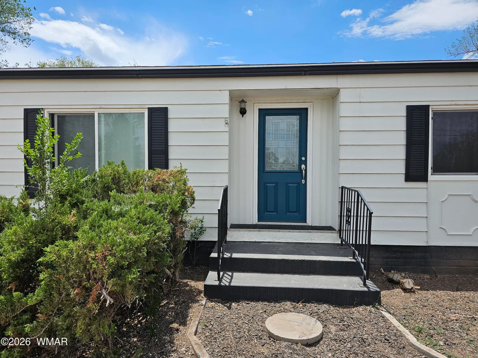 151 E Central Avenue, Eagar, AZ 85925 — Photo 1 of 38