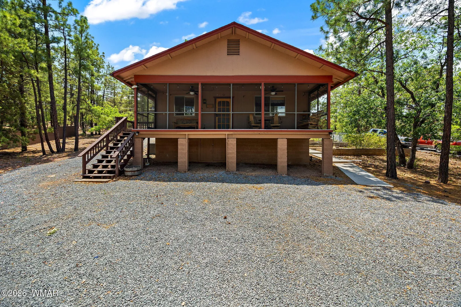 2527 Chiricahua Drive, Show Low, AZ 85901 — Photo 1 of 46