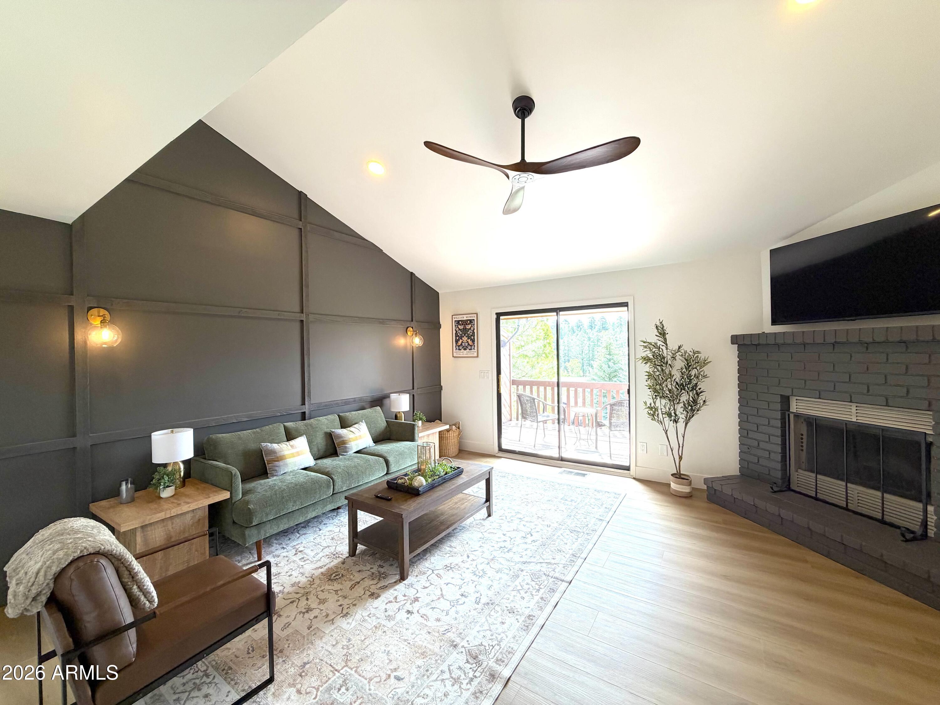 2404 N WHISPERING PINES Way, Flagstaff, AZ 86004 — Photo 1 of 31
