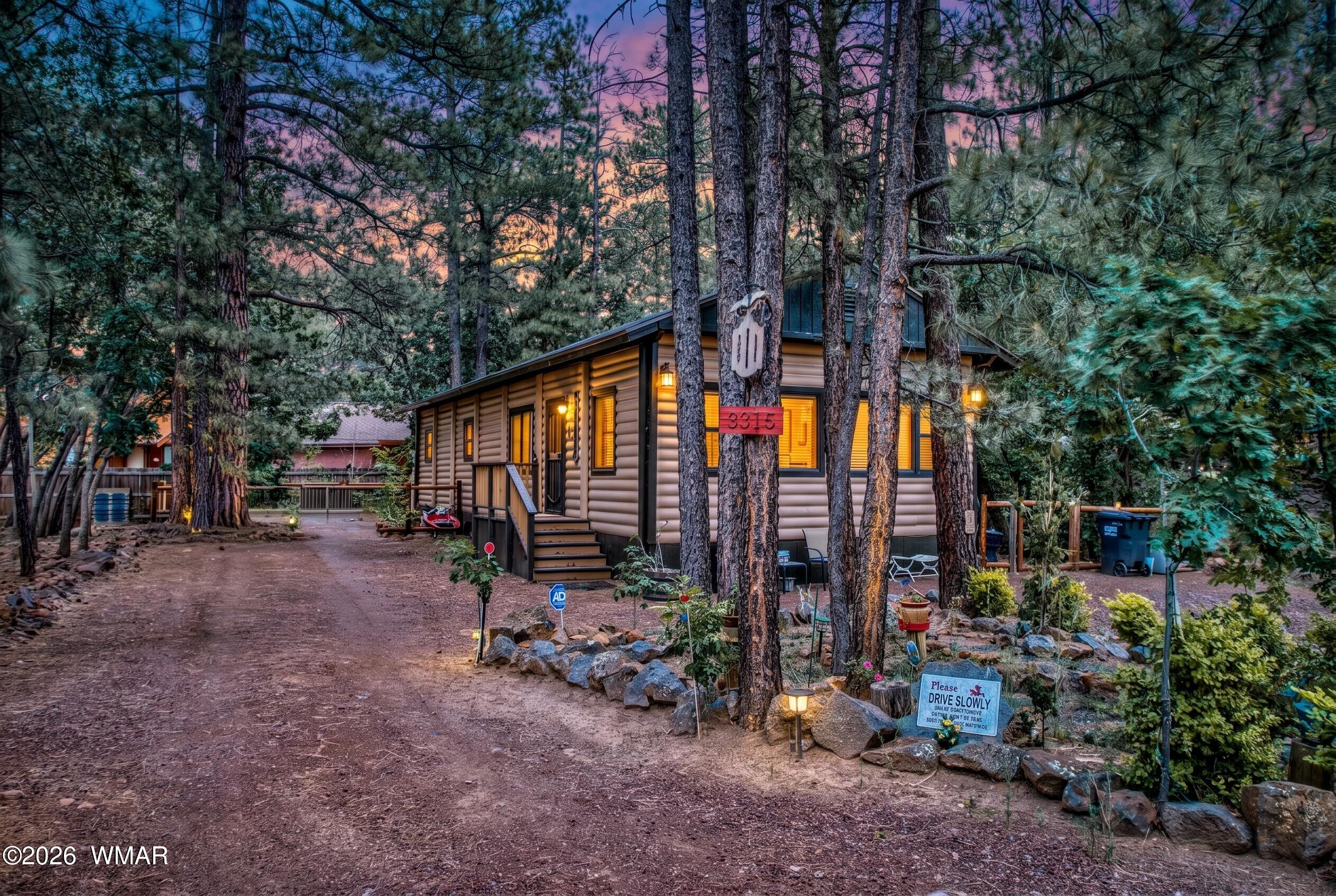 3315 Mark Twain Drive, Pinetop, AZ 85935 — Photo 1 of 65