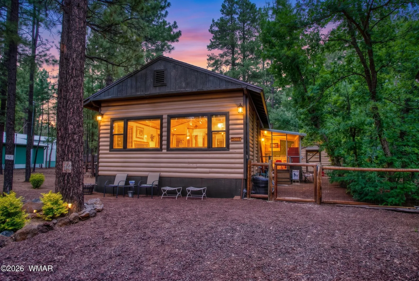 3315 Mark Twain Drive, Pinetop, AZ 85935 — Photo 1 of 47
