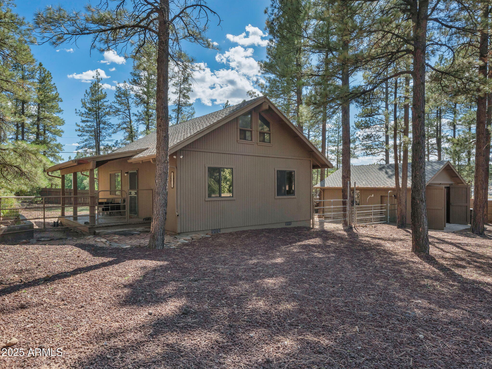 17410 MOUNTAINSIDE Place, Munds Park, AZ 86017 — Photo 1 of 33