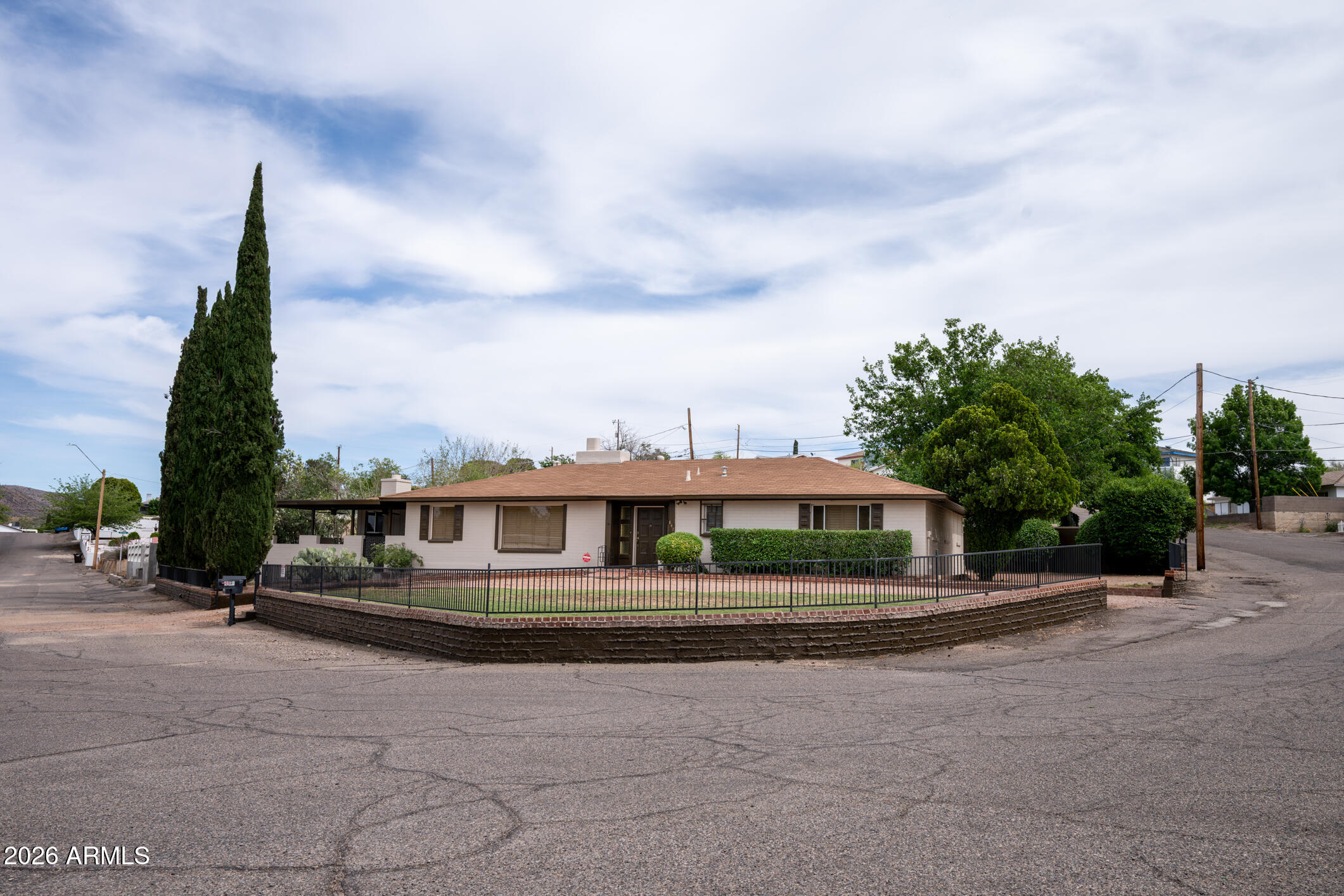 842 1ST Avenue, Miami, AZ 85539 — Photo 1 of 36