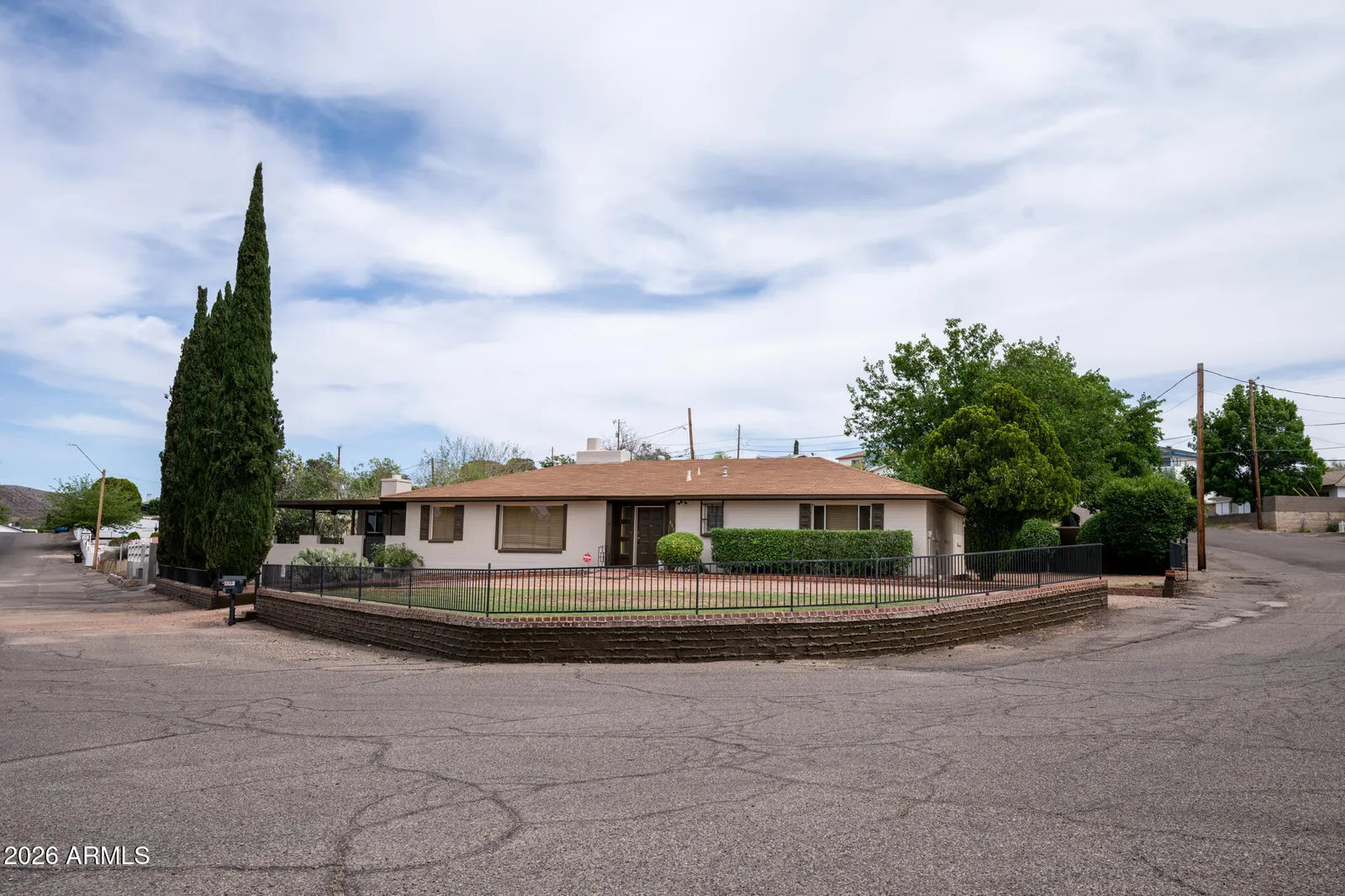 842 1ST Avenue, Miami, AZ 85539 — Photo 1 of 36