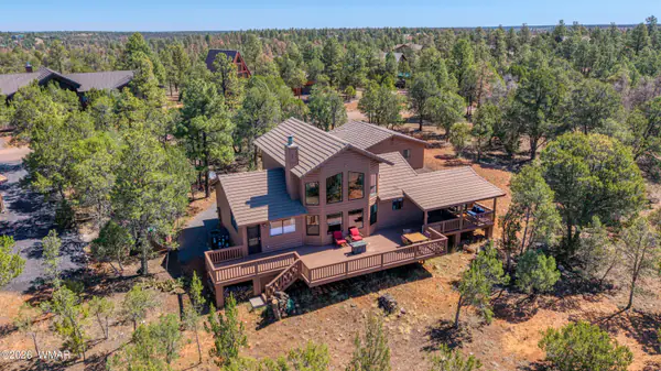2287 Thunderbird Way, Overgaard, AZ 85933