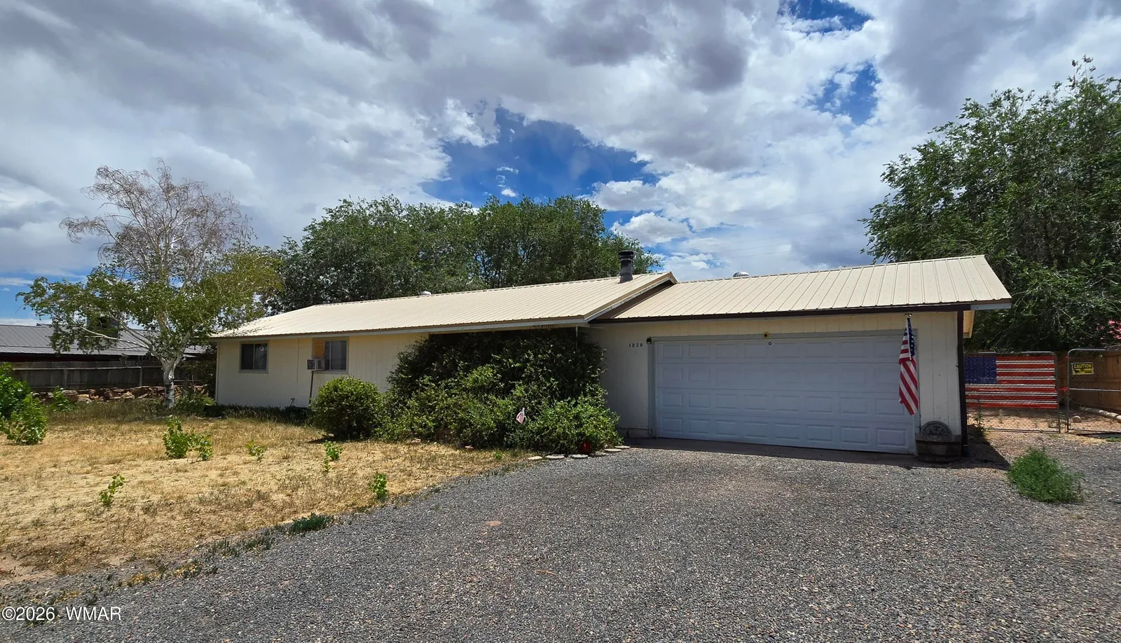1320 W 5th Street, St. Johns, AZ 85936 — Photo 1 of 14