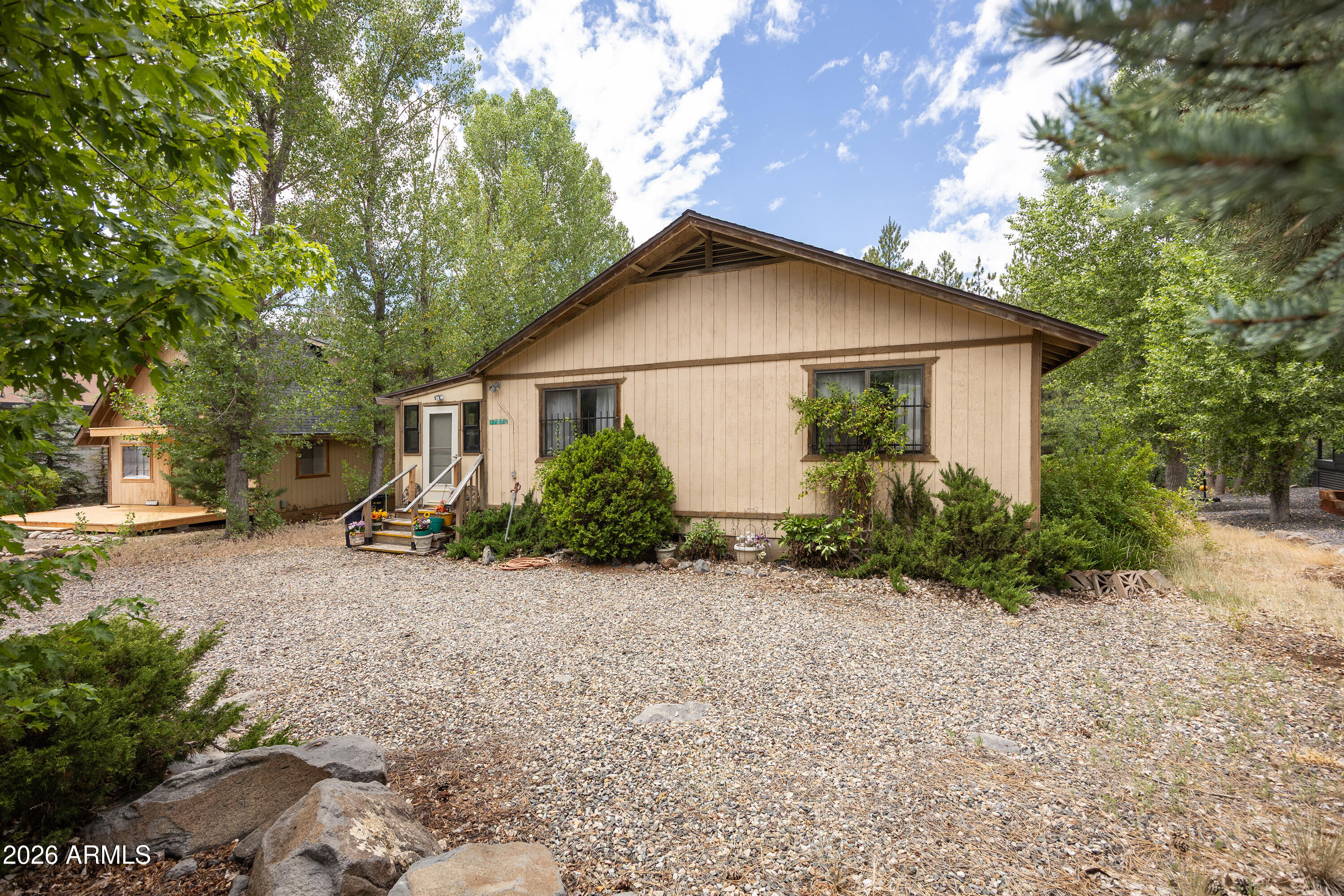17270 GRIZZLY RIDGE Road, Munds Park, AZ 86017 — Photo 1 of 50