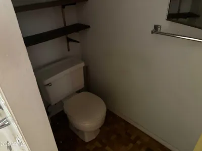 Thumbnail 38