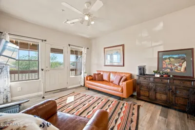 2345 QUARTER HORSE Trail 222, Overgaard, AZ 85933