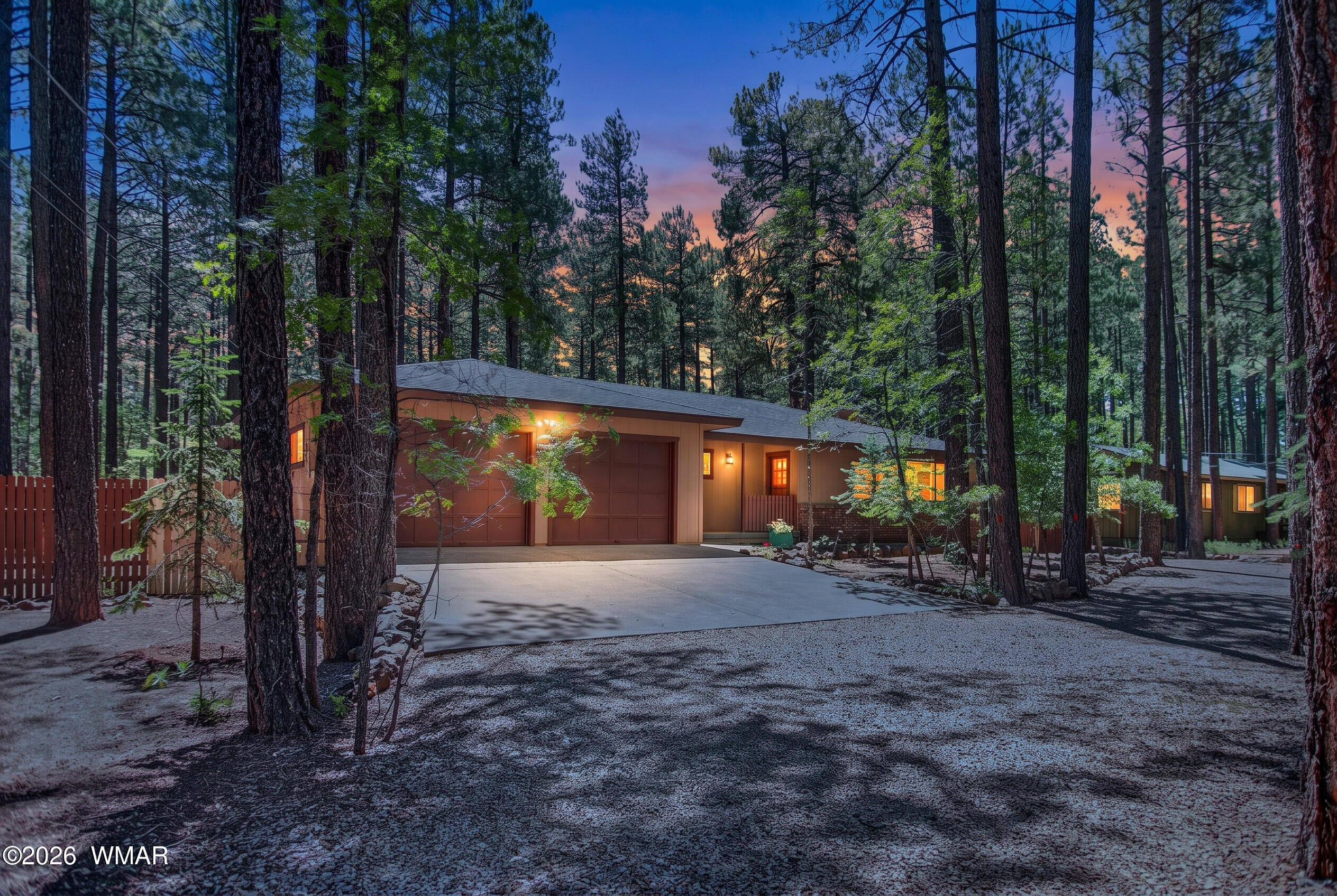 8745 Country Club Drive, Pinetop, AZ 85935 — Photo 1 of 36