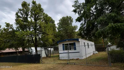 2061 PINE LAKE Drive, Overgaard, AZ 85933