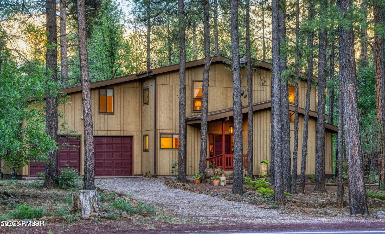 8727 COUNTRY CLUB Drive, Pinetop, AZ 85935 — Photo 1 of 32