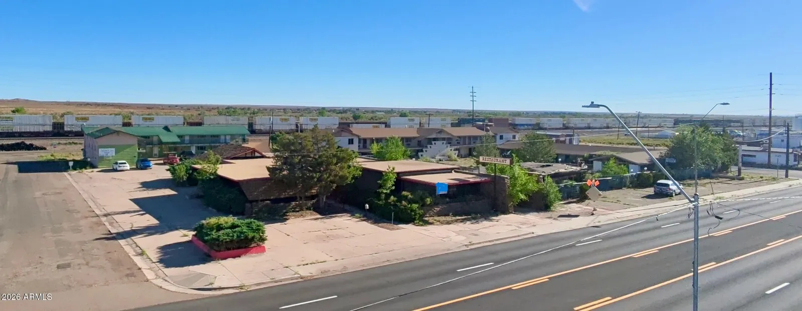1001 W HOPI Drive, Holbrook, AZ 86025 — Photo 1 of 10