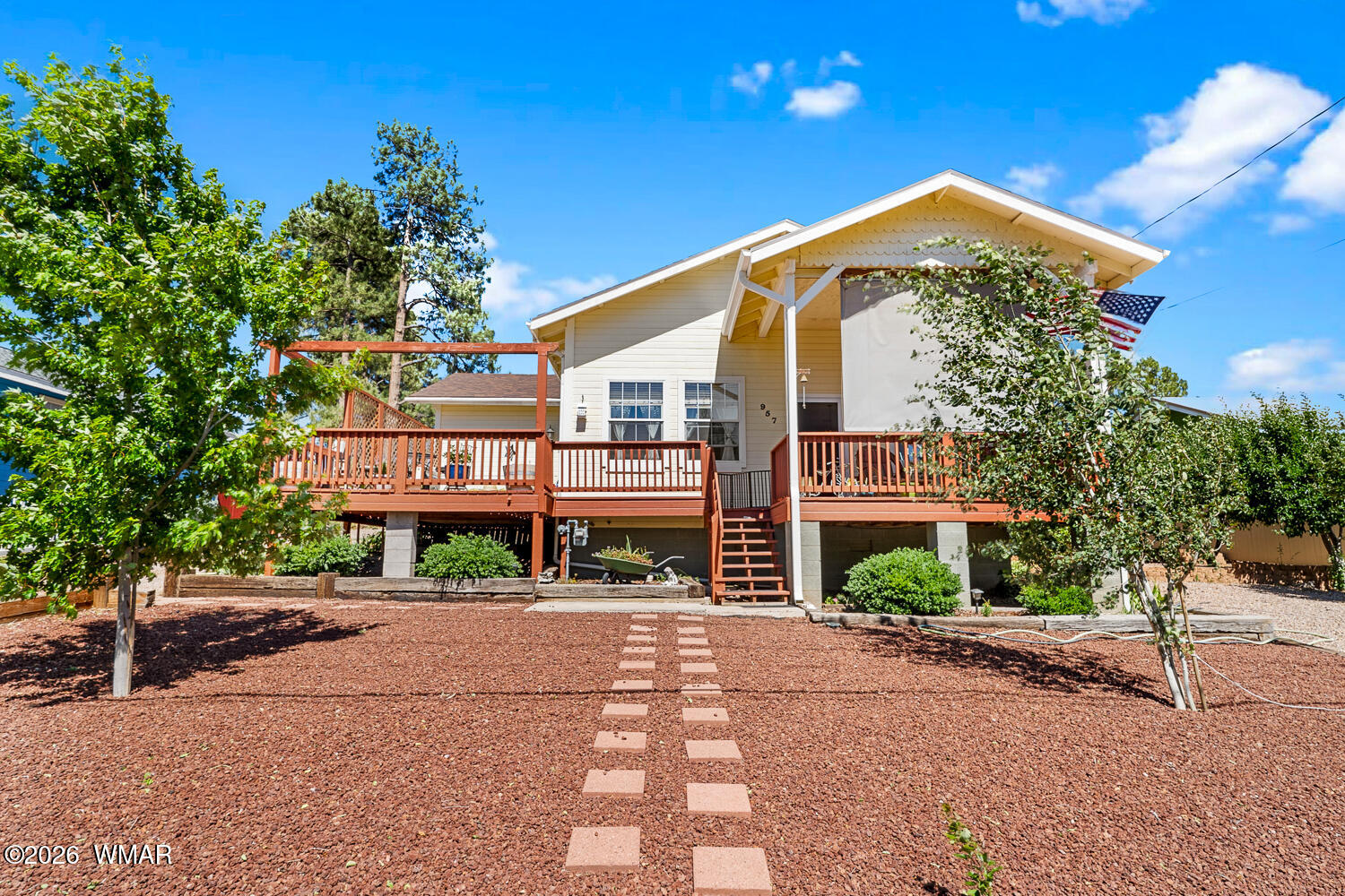 957 N Church Lane, Lakeside, AZ 85929 — Photo 1 of 22