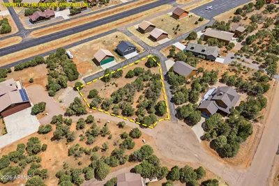 2323 KITFOX Circle 238, Overgaard, AZ 85933