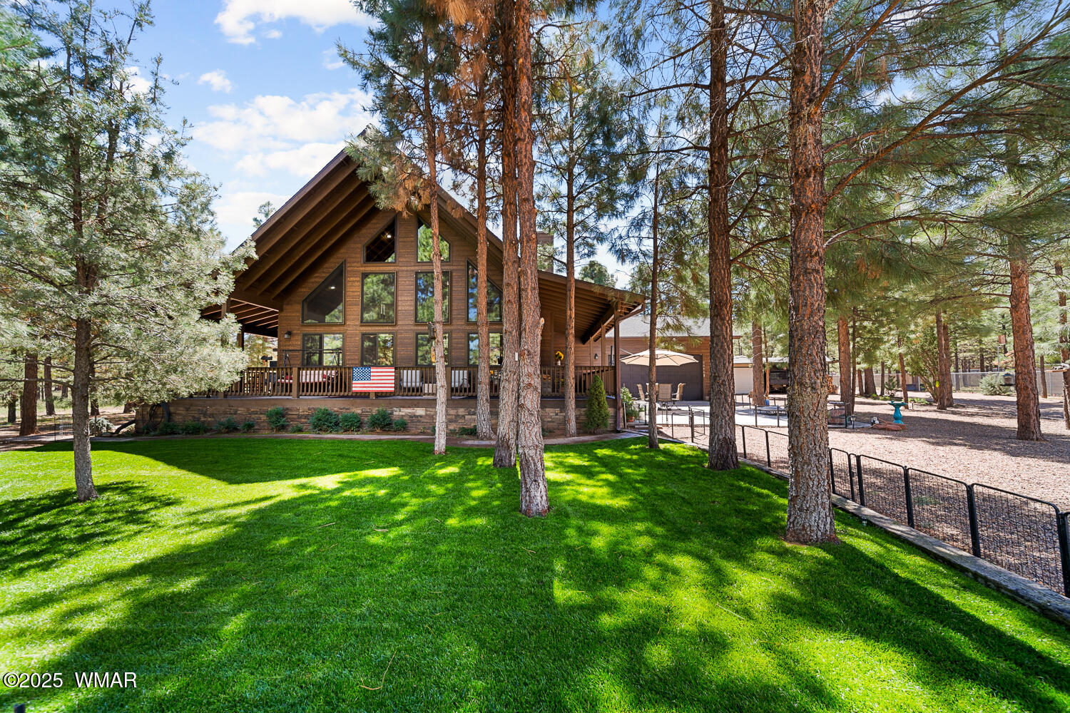 2046 Christmas Pine Road, Overgaard, AZ 85933 — Photo 1 of 74