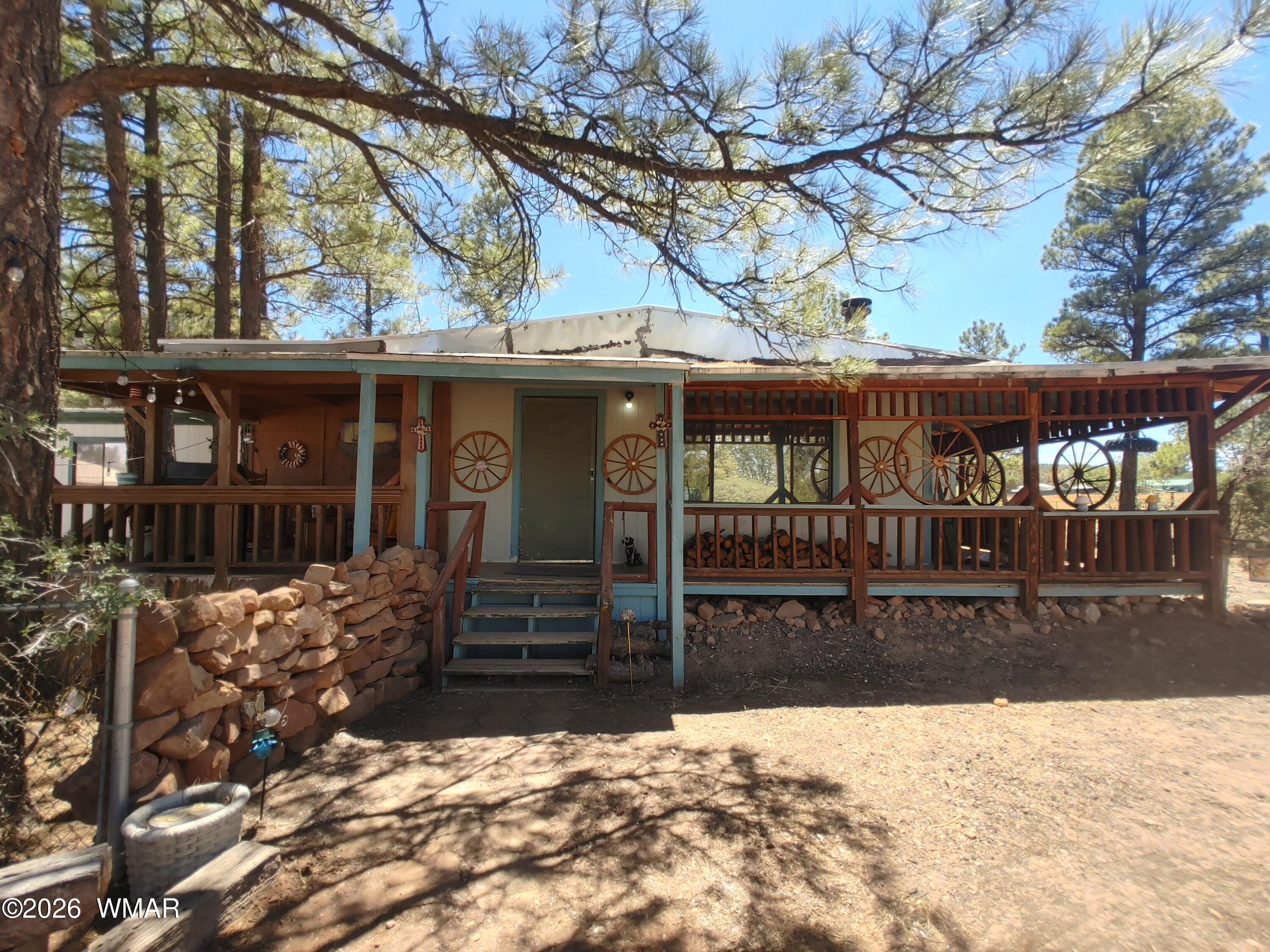 945 Full House Lane, Show Low, AZ 85901 — Photo 1 of 24