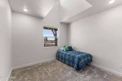 Thumbnail 37