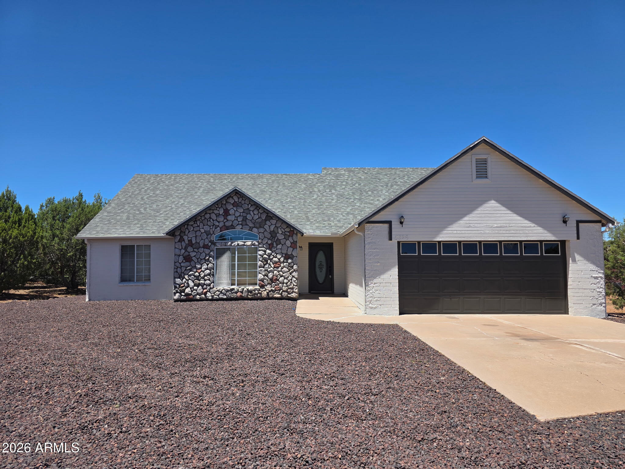 5326 APRIL Place, Pinedale, AZ 85934 — Photo 1 of 14