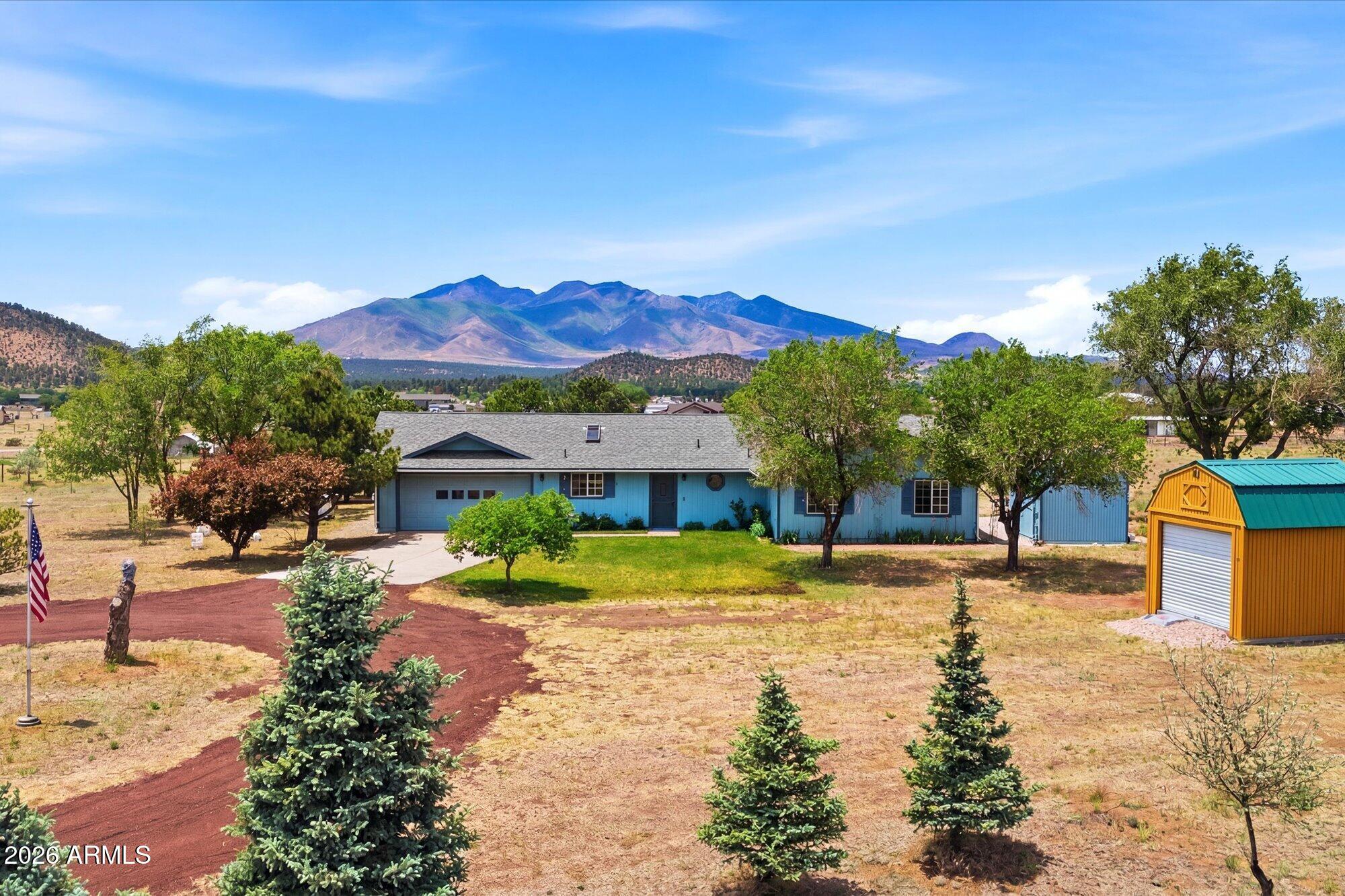 8415 YAKIMA Road, Flagstaff, AZ 86004 — Photo 1 of 35