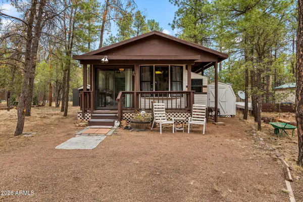 2164 S WOODS Drive, Overgaard, AZ 85933