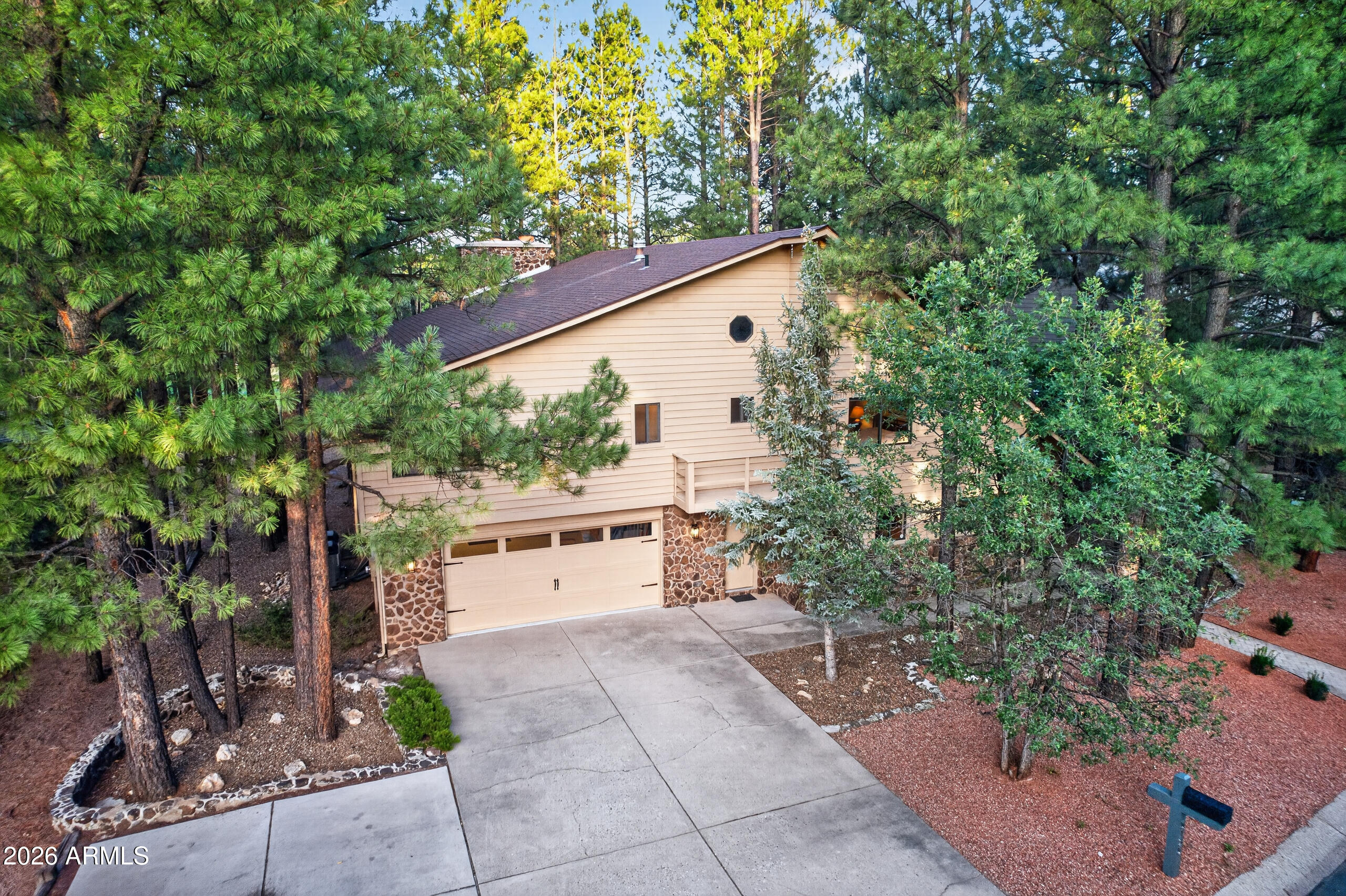 5135 E HICKORY Drive, Flagstaff, AZ 86004 — Photo 1 of 45