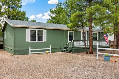 130 E Reidhead Street, Show Low, AZ 85901