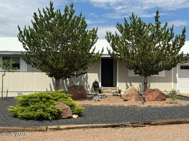 310 N 8th Drive, St. Johns, AZ 85936 — Photo 1 of 55