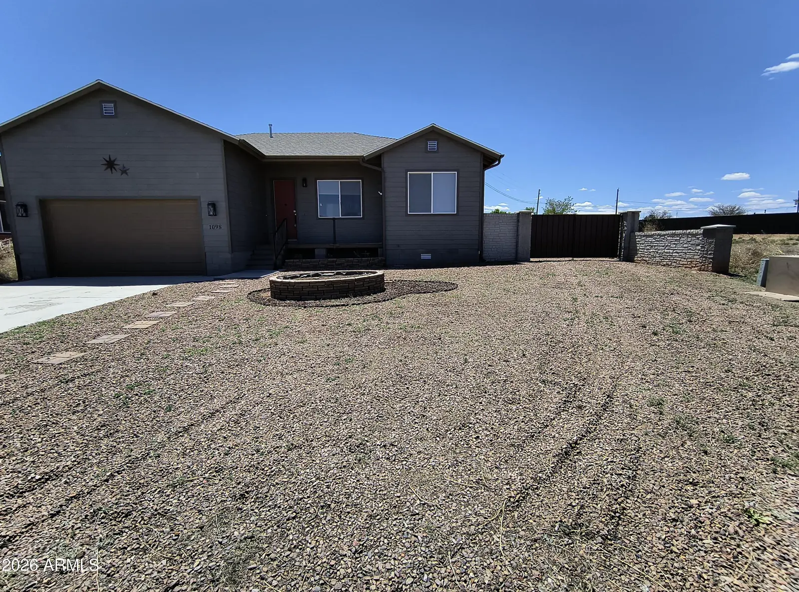 1098 W IONE Lane, Taylor, AZ 85939 — Photo 1 of 24