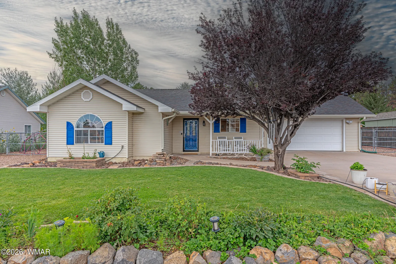 5347 Lake Drive, Lakeside, AZ 85929 — Photo 1 of 24