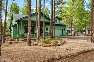 6378 Christmas Tree Circle, Pinetop, AZ 85935