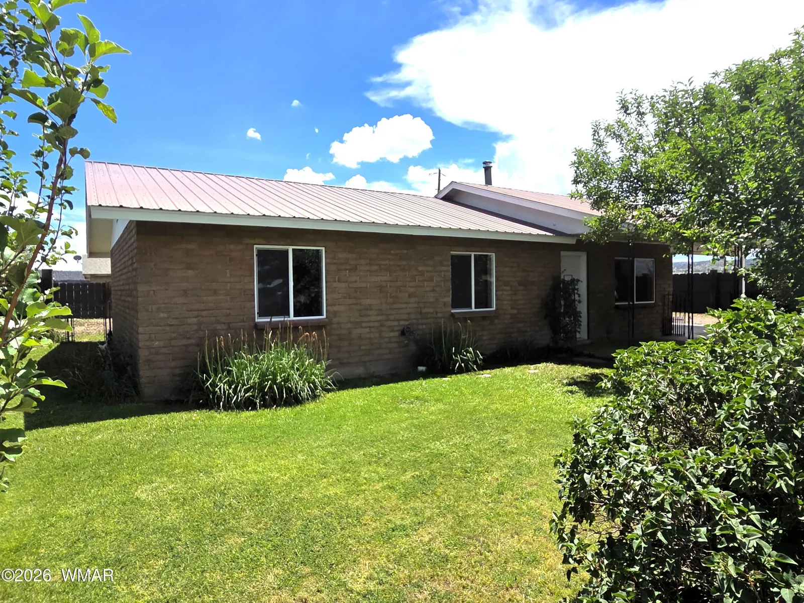 524 S Thunderbird Drive, Springerville, AZ 85938 — Photo 1 of 23
