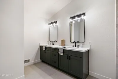 Thumbnail 25