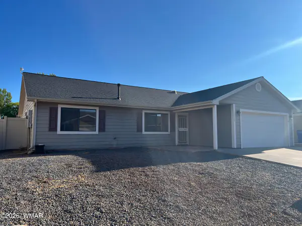 3 bed house at 1060 E Adams Street, Snowflake