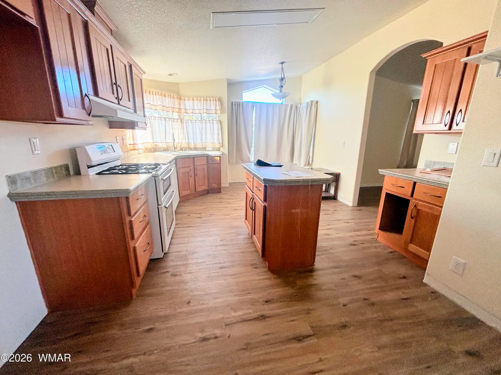 111 County Road 8015, Concho, AZ 85924, photo 8 of 39