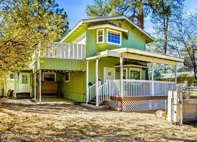2880 PAINT PONY Lane, Overgaard, AZ 85933