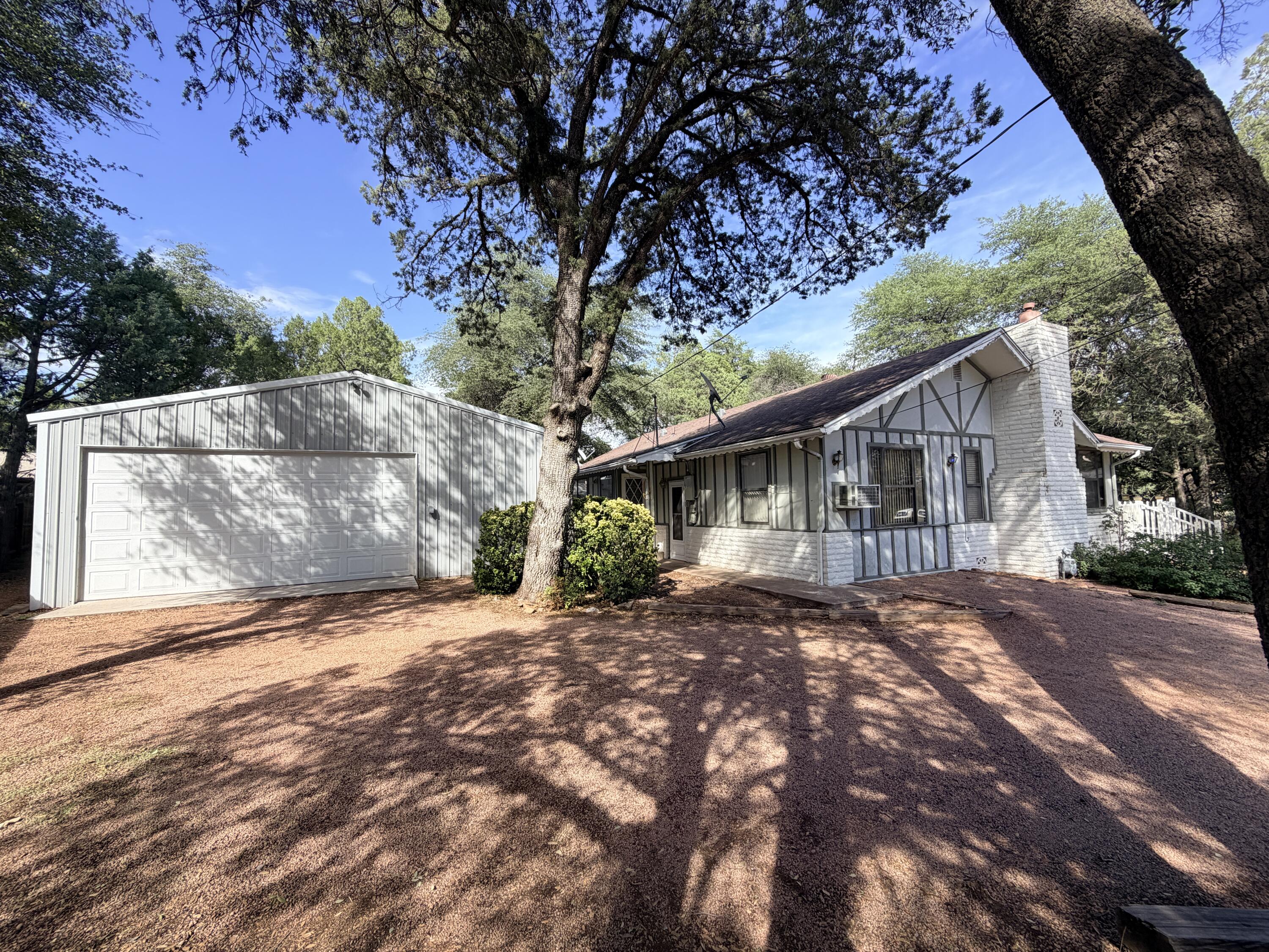 504 W Johnson Drive, Payson, AZ 85541 — Photo 1 of 33