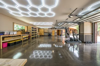 Thumbnail 83